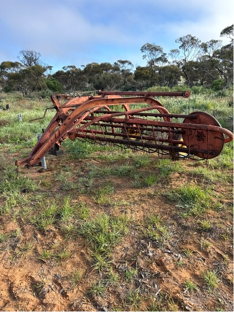 Hay rake 3